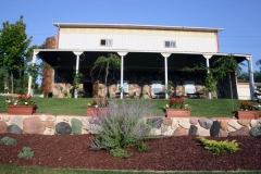 main_barn_b