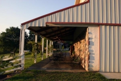 main_barn_d_0